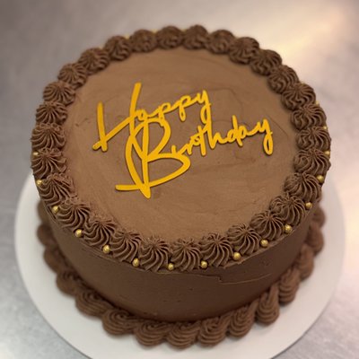 6” Vanilla Cake (Chocolate Buttercream)