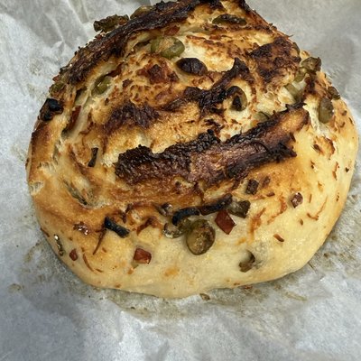 Olive & Tuscan cheese 