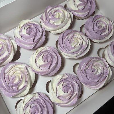 Cupcakes DOZEN