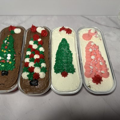 Little Christmas Cakes