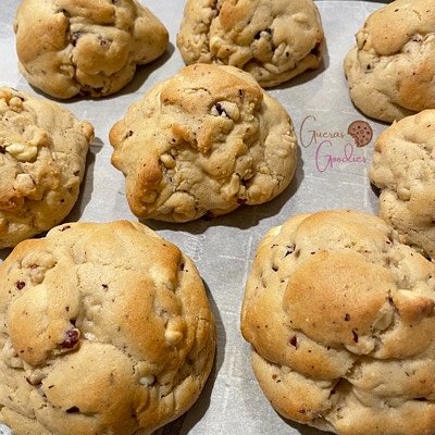 White Chocolate Chip Walnut Chunky Cookie
