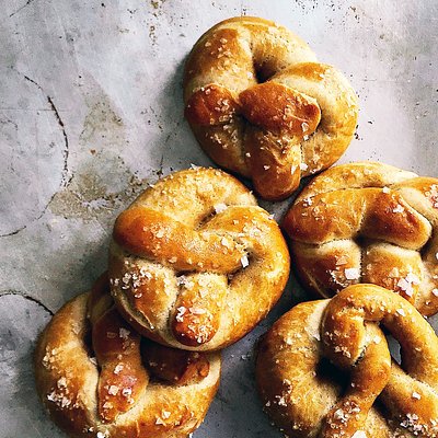 Pretzels (6)