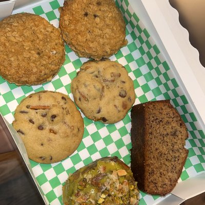 Custom Treat Boxes| 6 Items