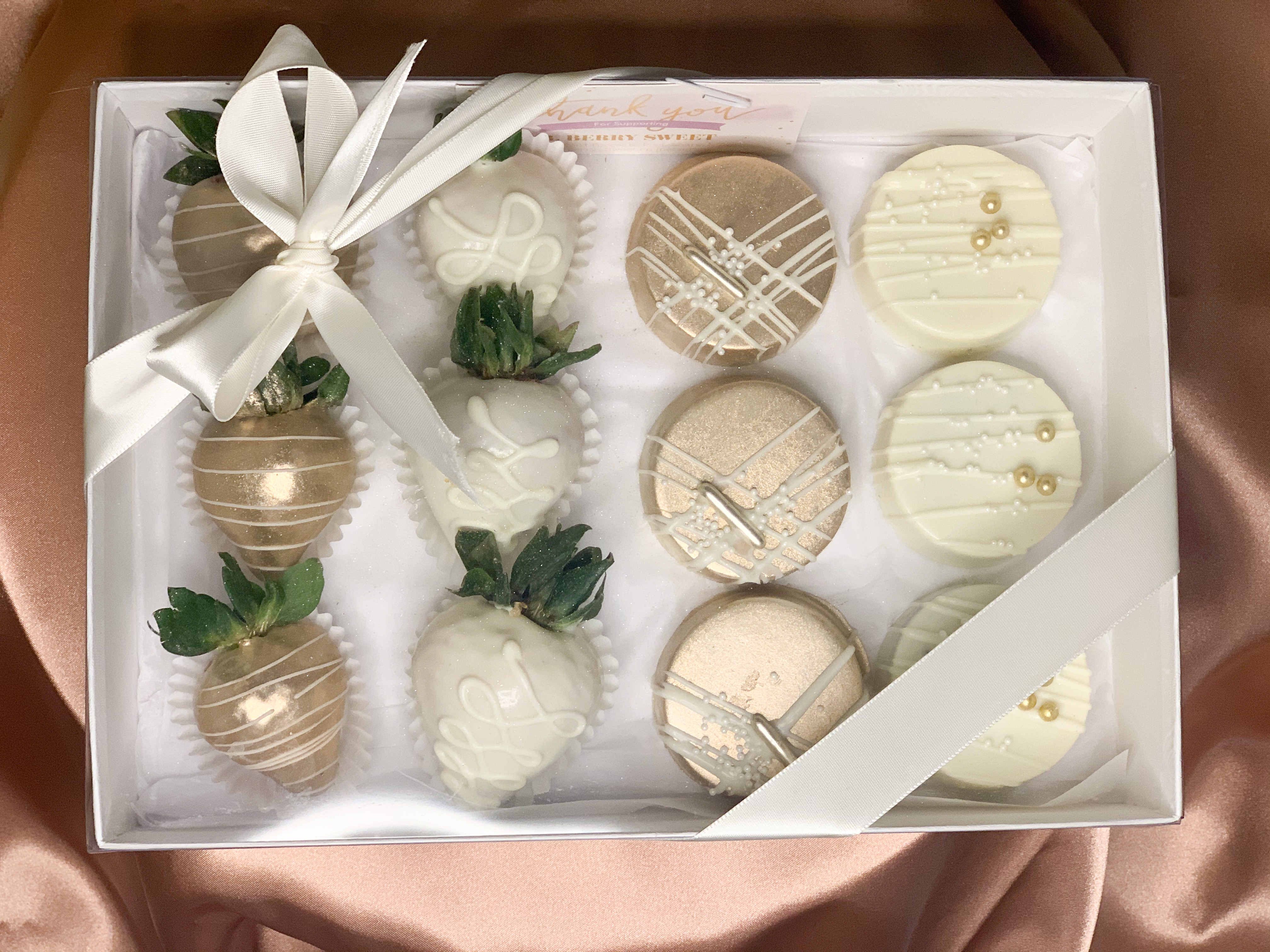 Chocolate Covered Strawberries (12 Count)