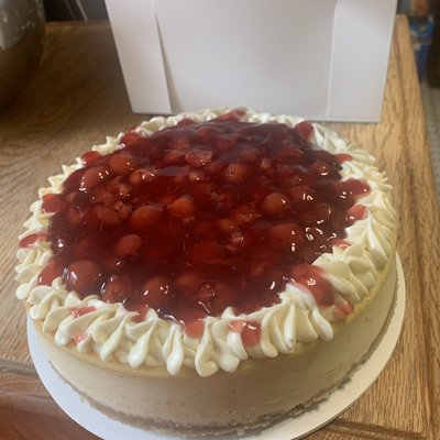 Plain Cheesecake w/Cherry Or Strawberry Topping 