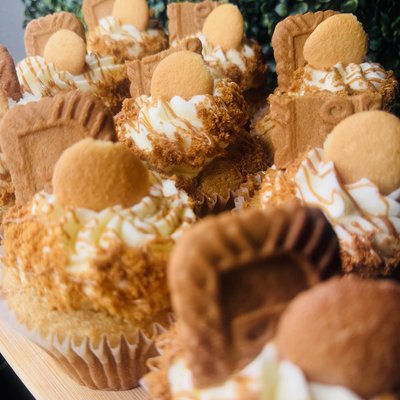 Banana Biscoff Cupcakes