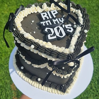 6inch Heart Cake 3 Layers