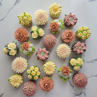 Floral Cupcakes 