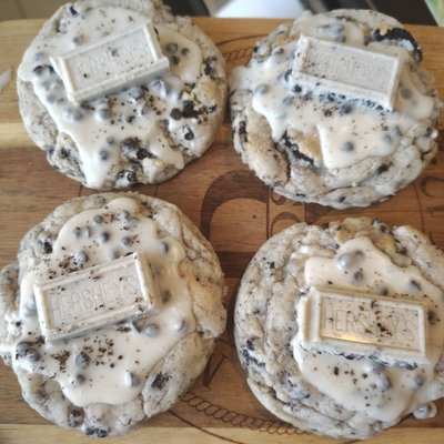 Deluxe Cookies N Cream 