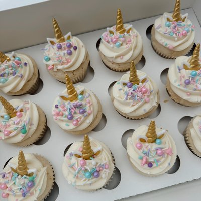 Custom Cupcakes 