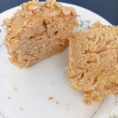 Apple Crumble Topped Muffins 6 Pack 