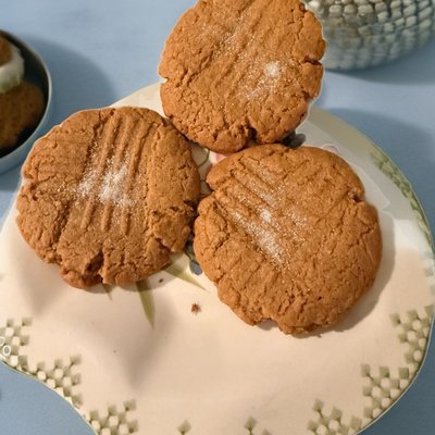 Peanut Butter Cookies Made With Gluten-Free Flour