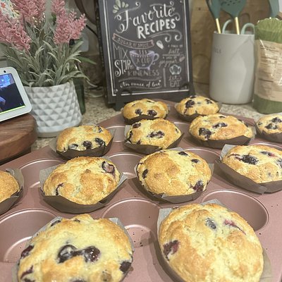 Bakery Style Blueberry Muffins 