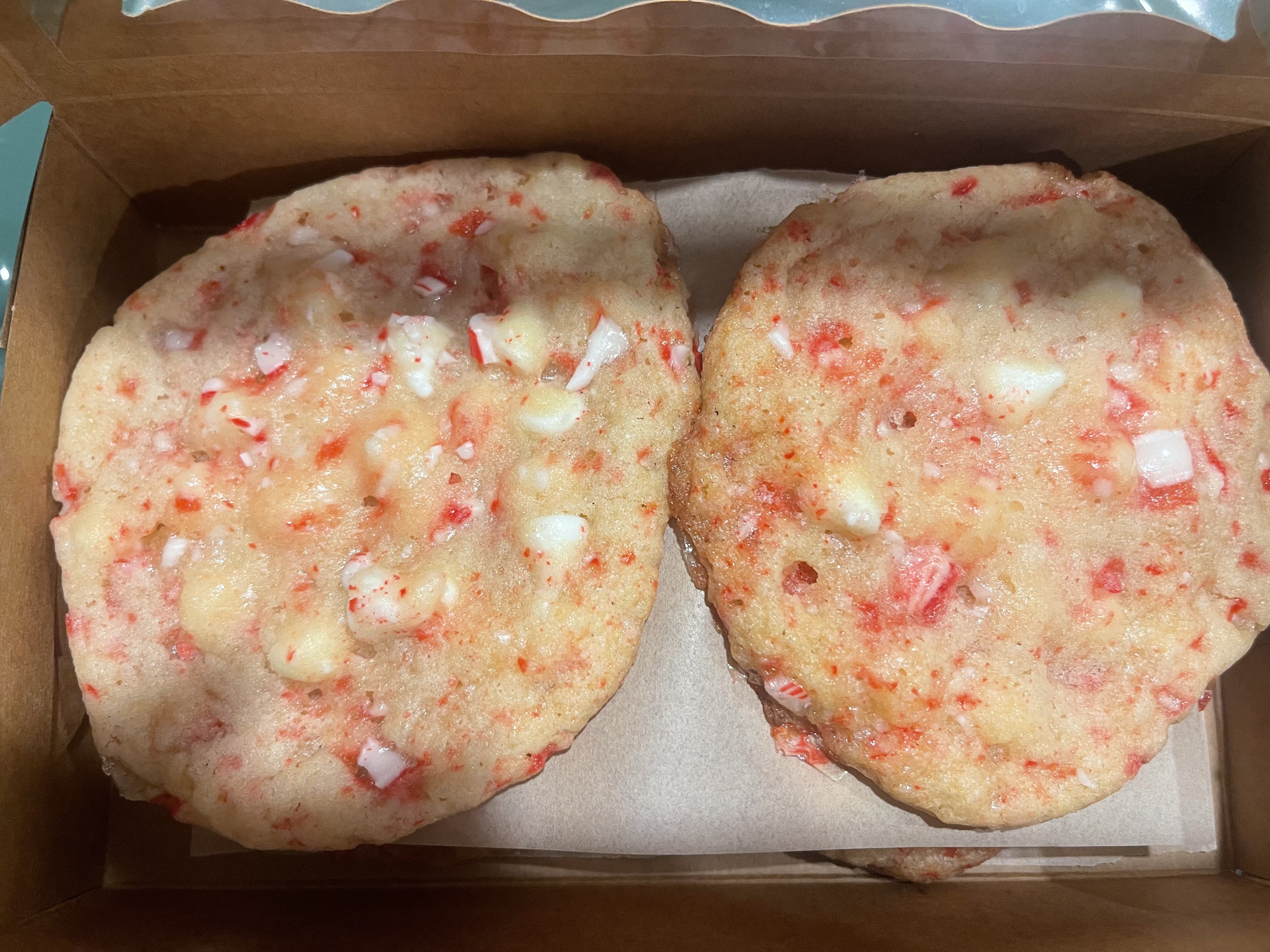 White Chocolate Chip Peppermint Cookies 