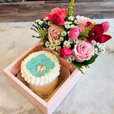 Mini Cake And Flower Box 