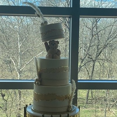Three Tier Cake (Serves 50-60)