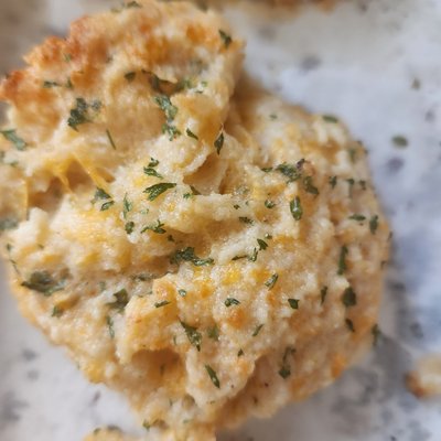 Cheddar Bay Biscuits 6ct