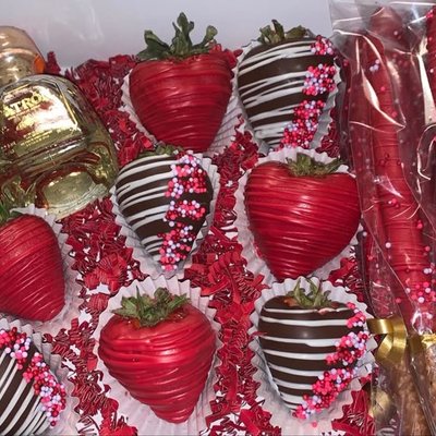 Valentine Choc Covered Strawberries 