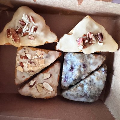 Mini Scone Box (Mix And Match) (6 Count) 