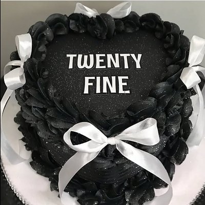 8” Double Layer Heart Cake