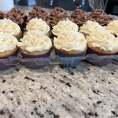 Cupcakes with american buttercream by the dozen