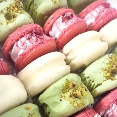 Custom Macarons