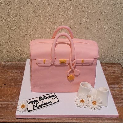 Sculpted Cake & Specialty Cake