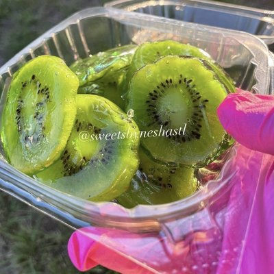 10 Candy Kiwis 