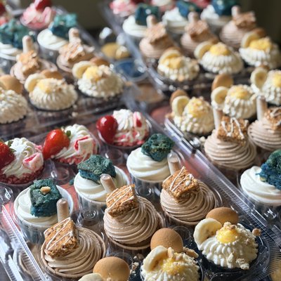 Mixed Cupcake sale 