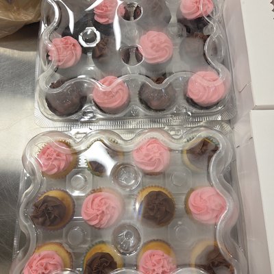 1 Dozen Custom Cupcakes