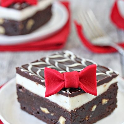 Tuxedo Brownies 