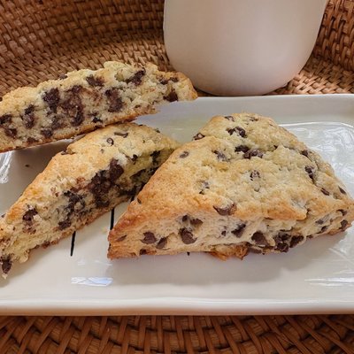 Chocolate Chip Scones (6)