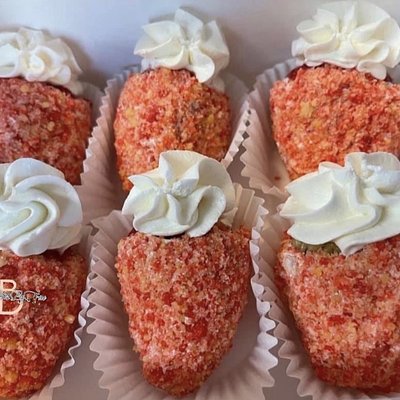Cheesecake Stuffed Strawberries 
