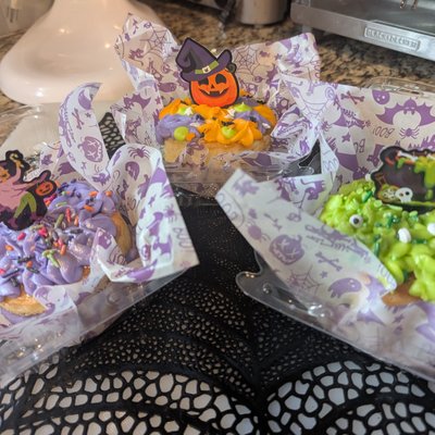 Halloween treat boxes