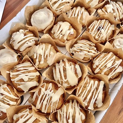 Cinnamon Roll Focaccia Muffins (12ct)