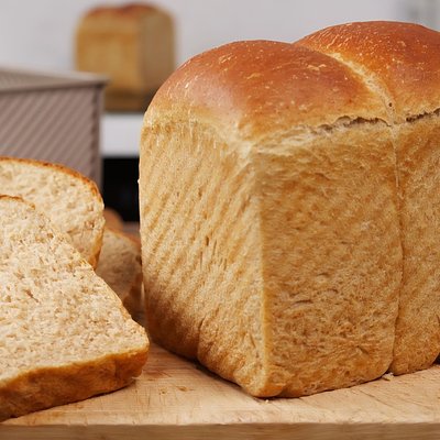 Sourdough Sandwich Bread