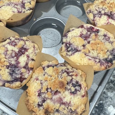 Blueberry Muffins With Streusel Topping