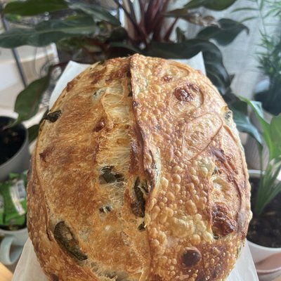 Jalapeño Tillamook Cheddar Sourdough (20 oz) 墨西哥辣椒起司酸种面包