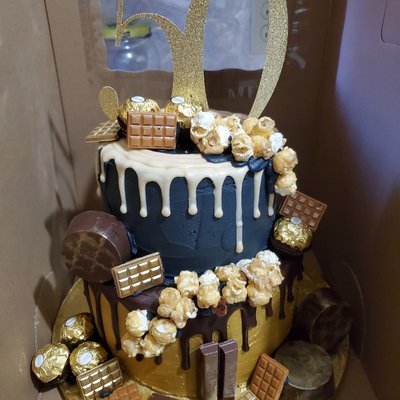 Tier Cake 6 Inch/ 8 Inch... 2 layer cake (Specify Flavor Of Cake/Frosting/Shape)
