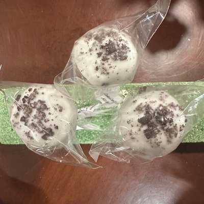 Cookies & Cream Cookie Pop
