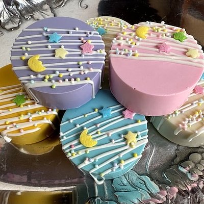 Cake Pucks 
