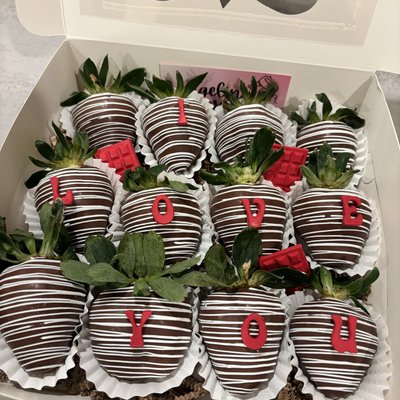 chocolate covered strawberries 