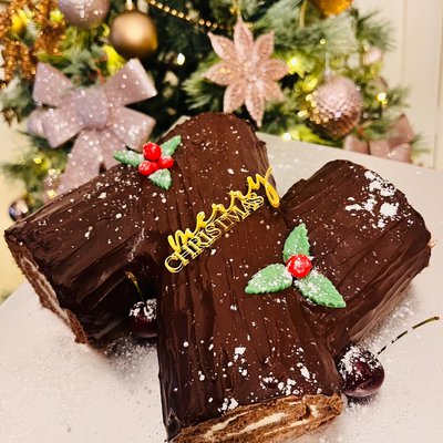 Christmas Log Cake