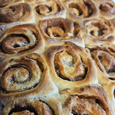 Classic Cinnamon Rolls 