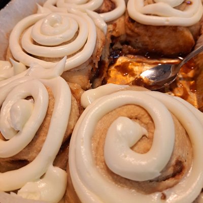 Sourdough Cinnamon Rolls (12)