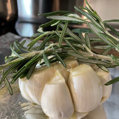 Roasted Garlic And Rosemary Sourdough