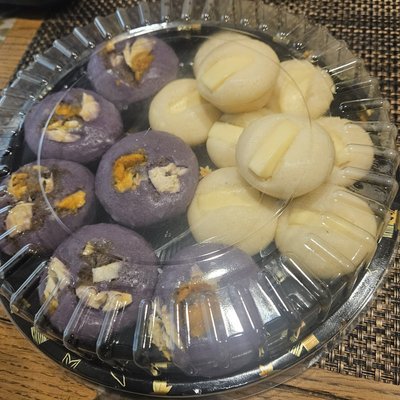 Leny's Puto Duo (Half Classic/Half Ube) 12 Pcs