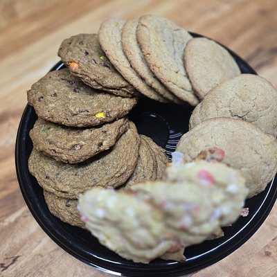 Assorted Cookie Tray- 15 Jumbo Cookies