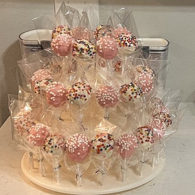 Pink And White Vanilla Cake Pops 