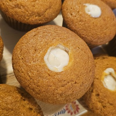 Pumpkin Cheesecake Muffins